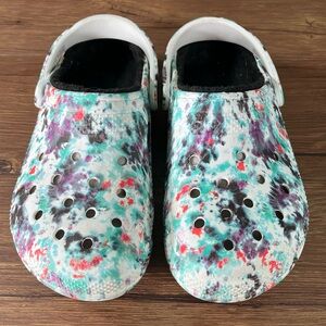 CROCS Lined Tie Dye Clogs Slip-On Shoes Women’s Size 7
